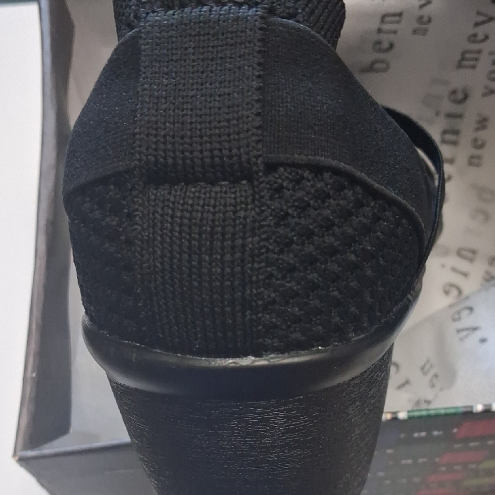 Bernie Mev Black Woven Slip-On Flats - Picture 5 of 7